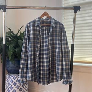 LL BEAN SIGNATURE BUTTON DOWN